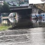 Géiser sorprende a comunidad de El Salitre en Michoacán: fenómeno natural irrumpe en el patio de una vivienda
