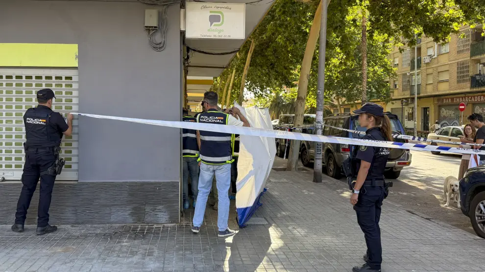 Joven asesina a logopeda de su hijo tras sospechas de abuso en Valencia