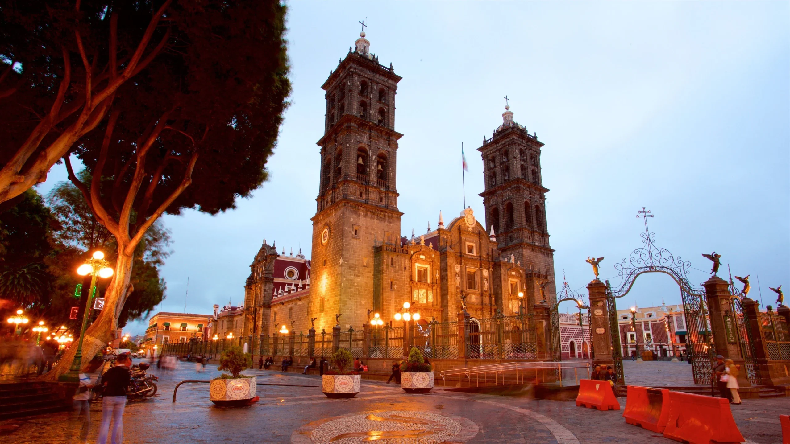 Arquidiócesis de Puebla rechaza con firmeza iniciativa sobre “infancias trans” y advierte riesgos para menores