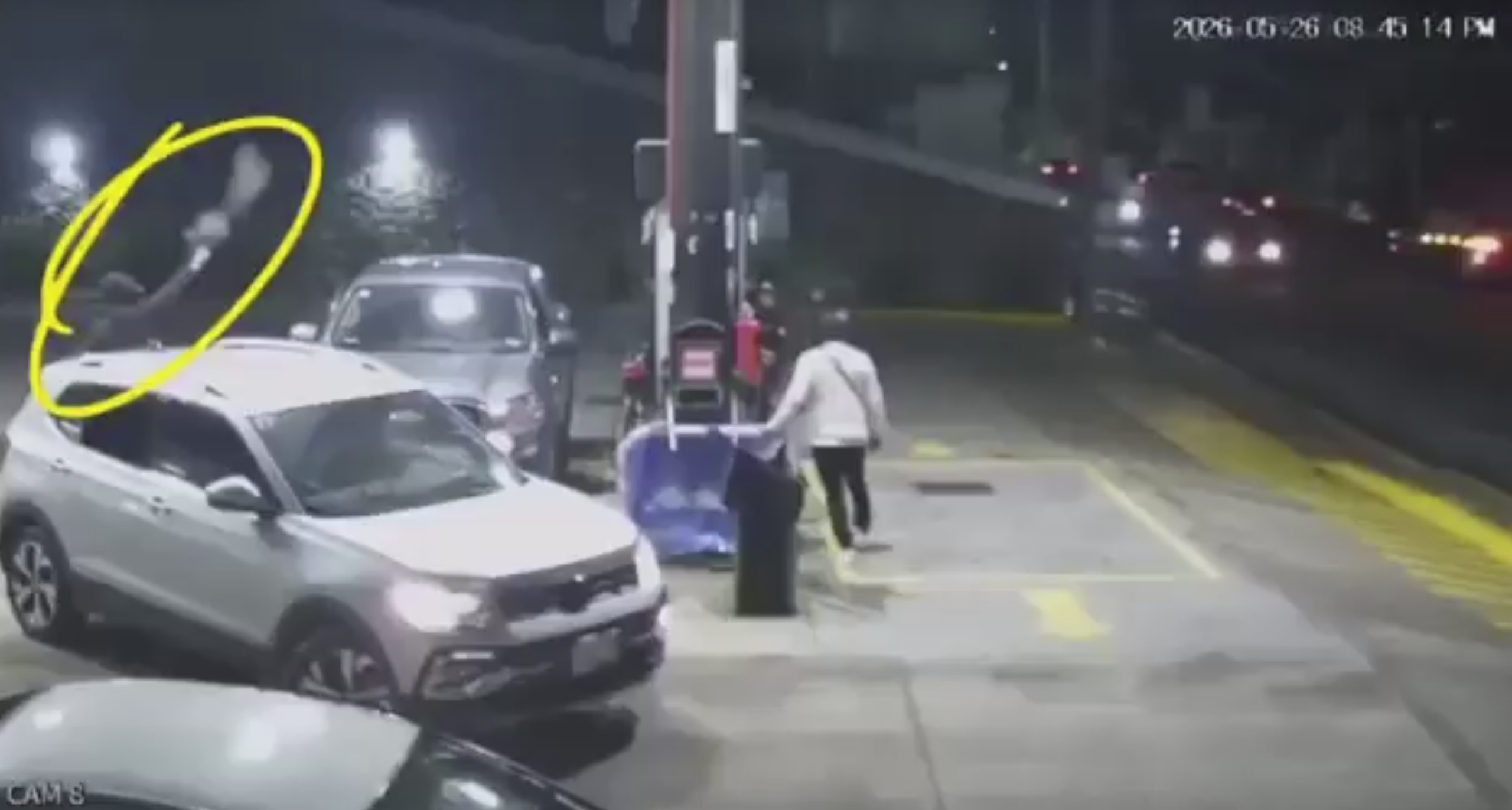 Robos violentos de camionetas en gasolinera de Clavijero evidencian falla en seguridad pública en Puebla