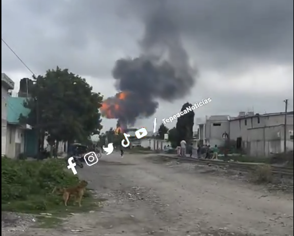 Explosión de pipa en Tepeaca desata alarma y movilización de emergencia este jueves