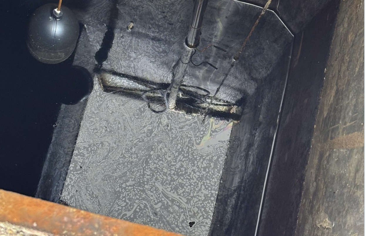 ¿Agua con gasolina en Puebla? Ciudadanos alertan sobre posible contaminación del suministro