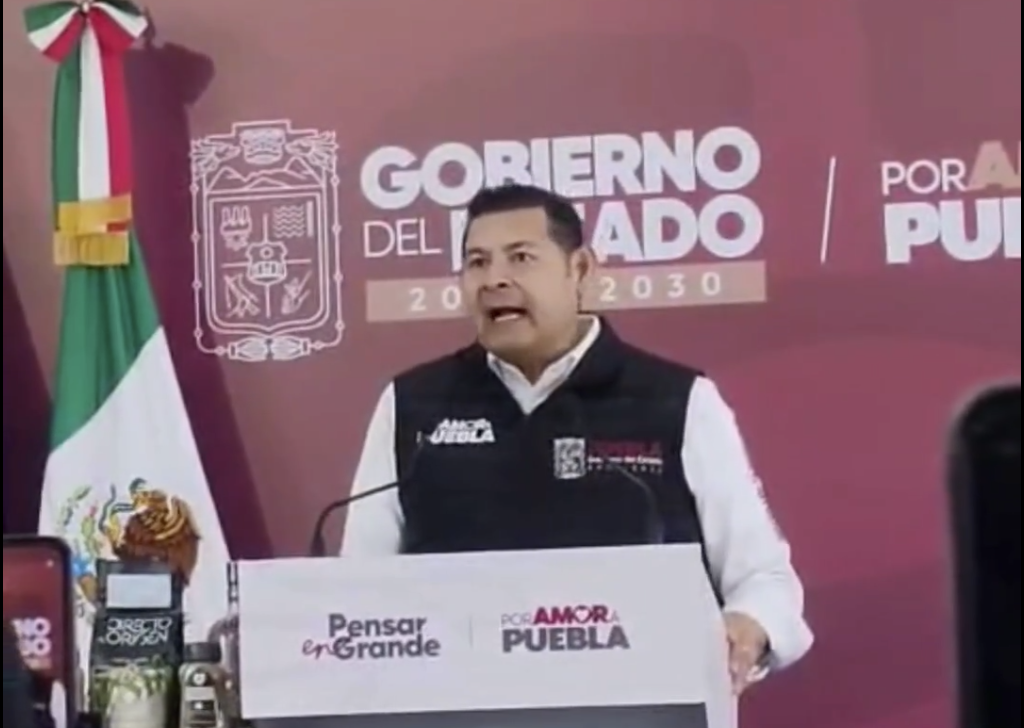 Gobernador Armenta fulmina a Agua de Puebla: “Sirven para nada” en medio de inundaciones que paralizan la ciudad