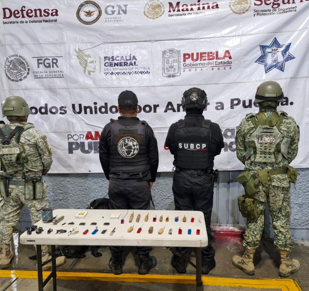 Decomisan armas y celulares prohibidos en penal de Cholula en operativo conjunto