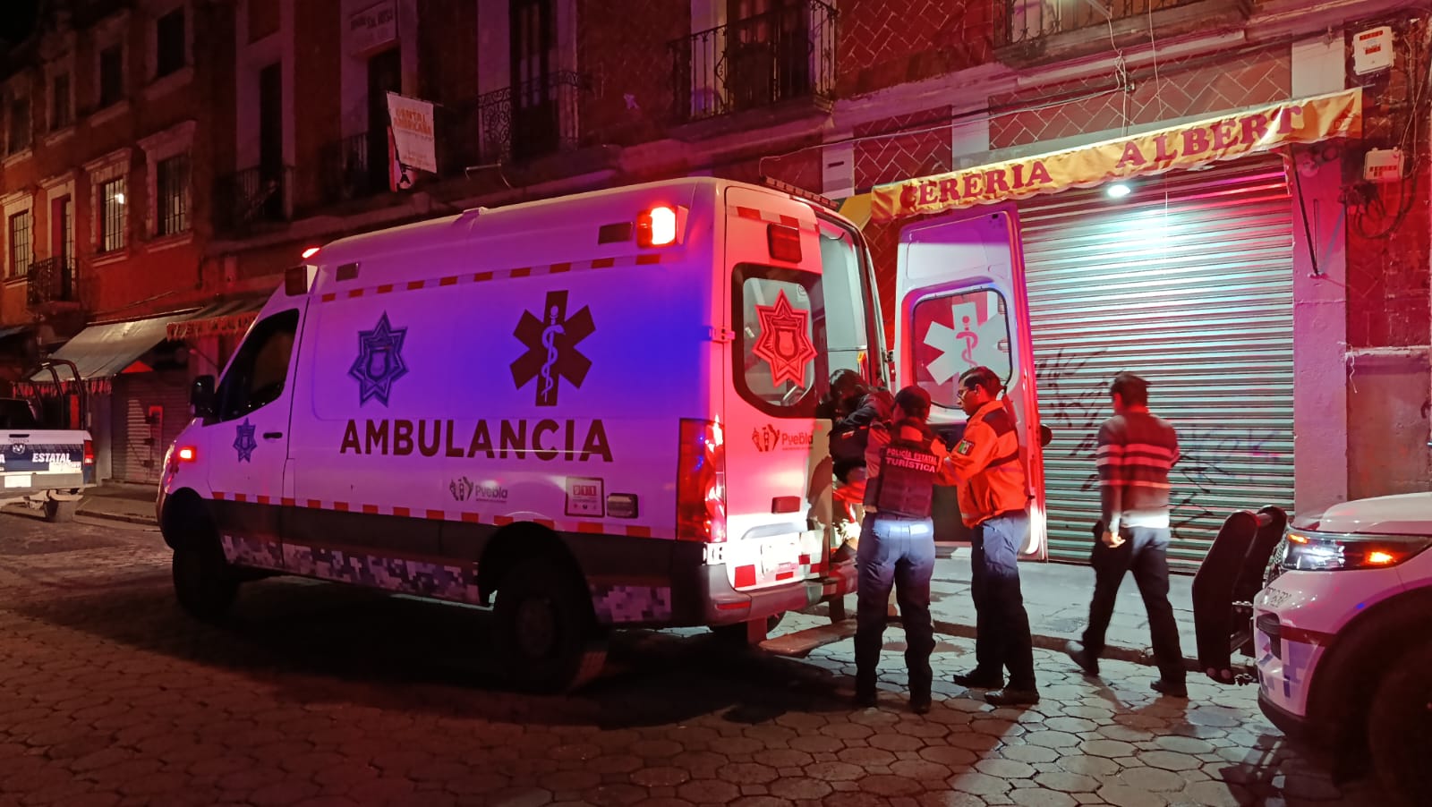 Bebé nace en plena madrugada en el corazón de Puebla: un parto inesperado que movilizó a las autoridades