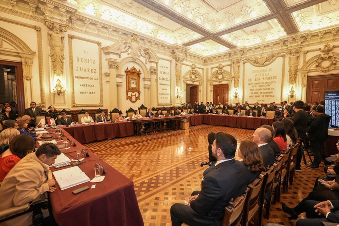 Cablebús de Puebla sigue avanzando: Ayuntamiento entregará predios para su construcción, adelanta el alcalde