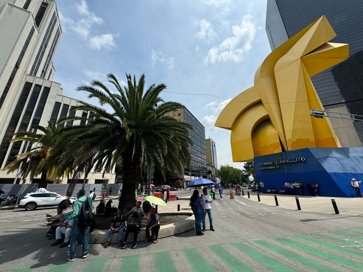 CNTE cumple 16 días de huelga y paraliza Paseo de la Reforma en plena Ciudad de México