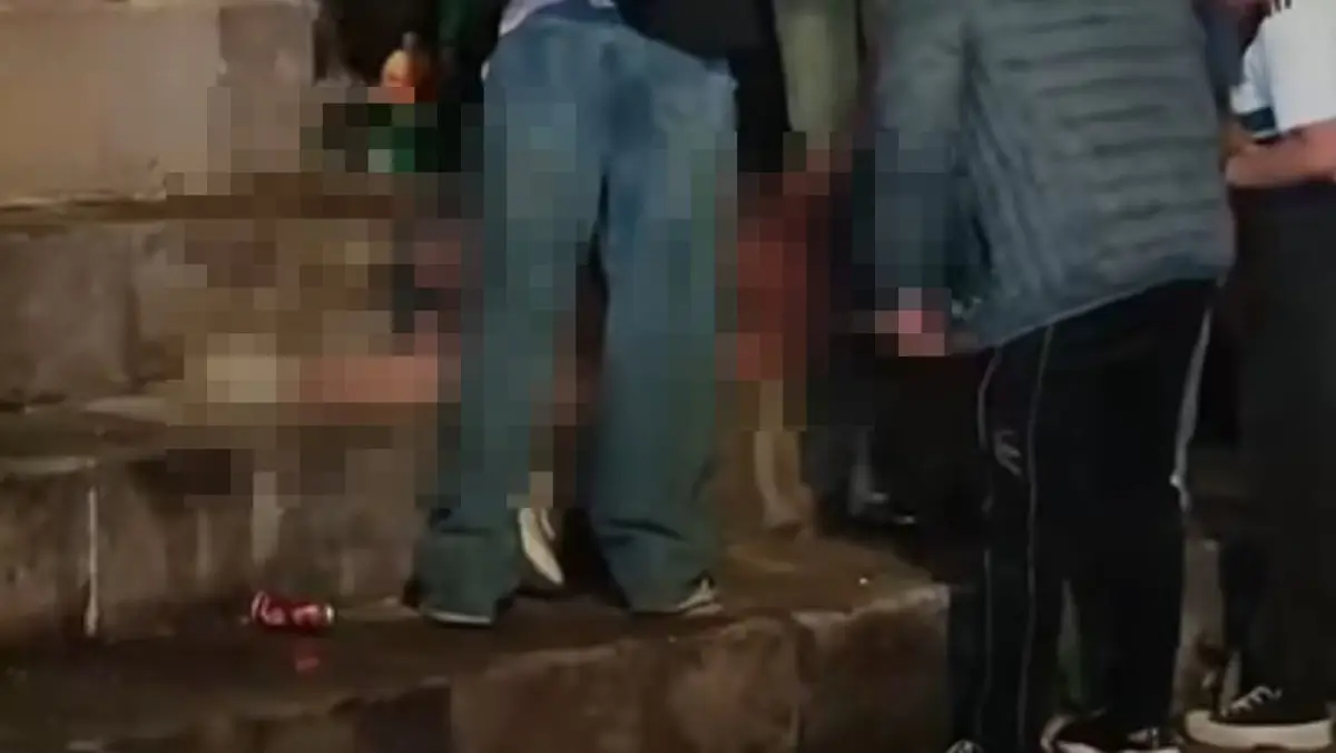 VIDEO: Mujer resulta herida durante festejos en Puebla: caos y riesgos en eventos masivos