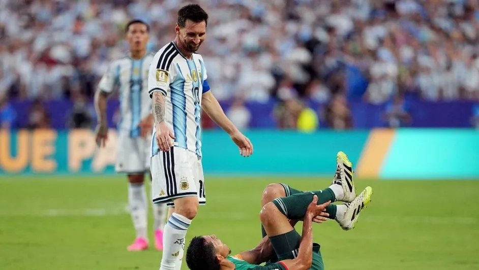 Messi se salva de la roja tras dura entrada en el Argentina vs. Argelia del Mundial 2026