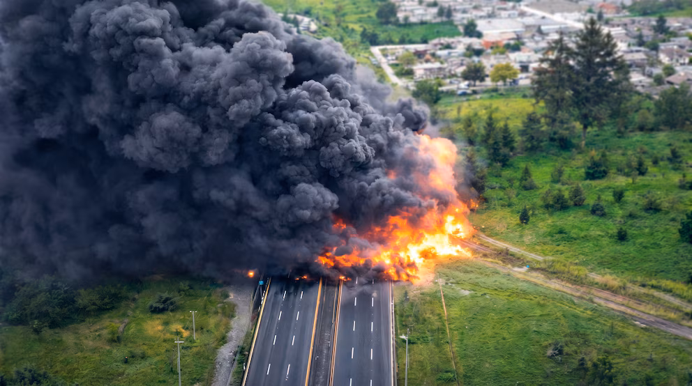 VIDEO: Explosión de pipa en Puebla-Veracruz desata operativo de emergencia en Tlaxcala