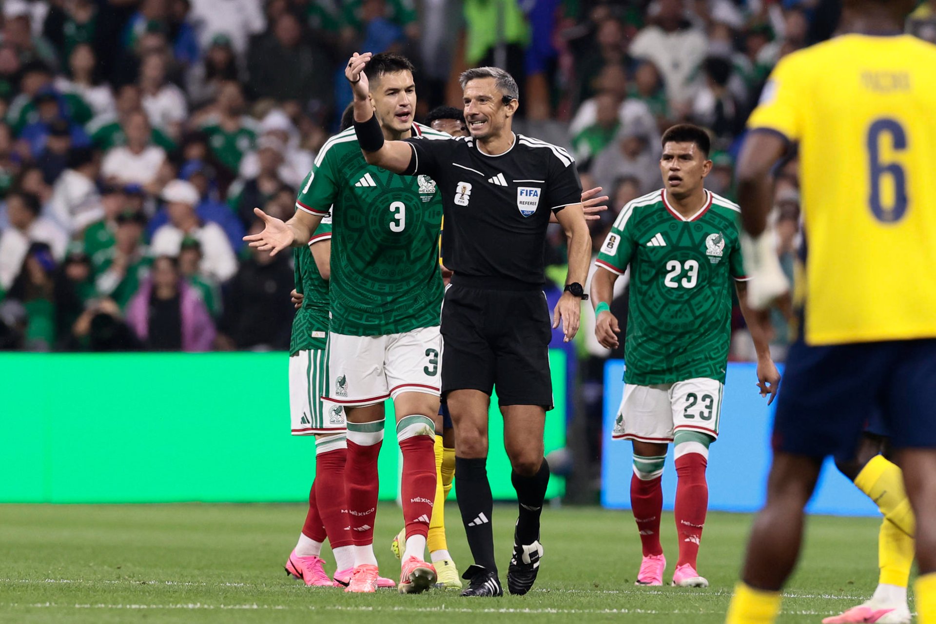 De detenido en red criminal sexual a árbitro de la final del Mundial: el controvertido pasado de Slavko Vinčić